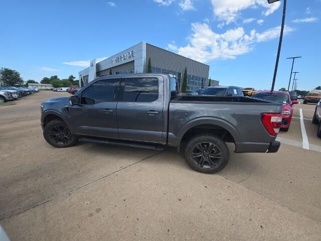 2021 Ford F-150 Lariat — photo 1 of 9