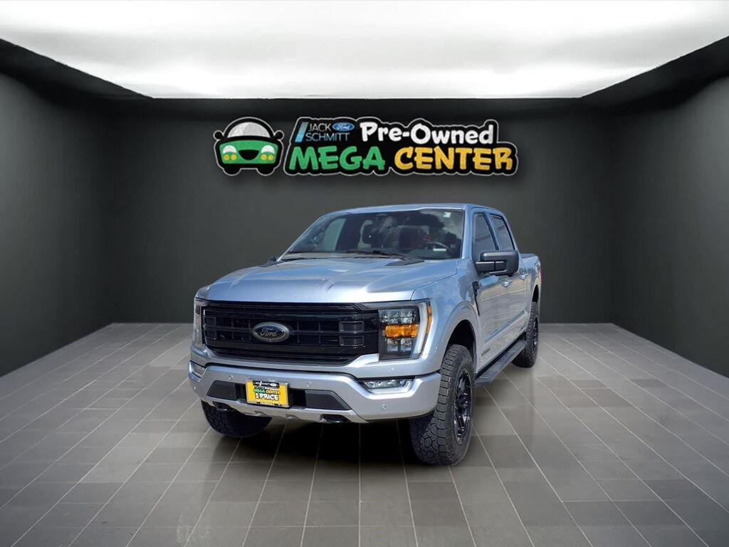 2023 Ford F-150 XLT — photo 1 of 3
