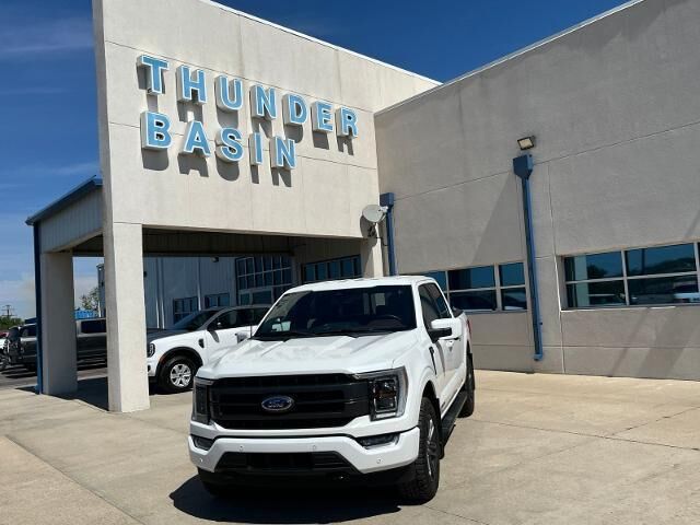 2023 Ford F-150 Lariat — photo 1 of 13