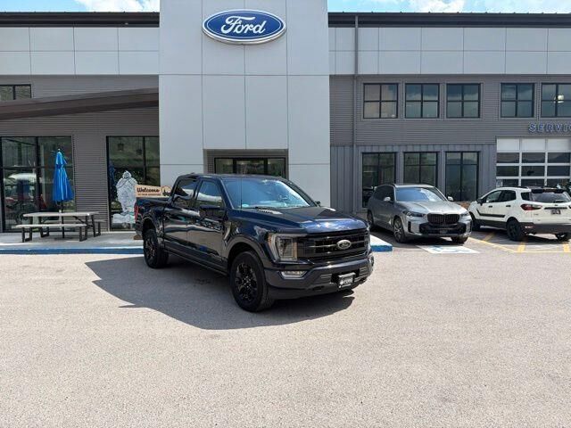 2023 Ford F-150 Platinum — photo 1 of 13