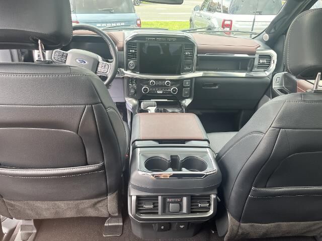 2023 Ford F-150 Lariat — photo 1 of 26