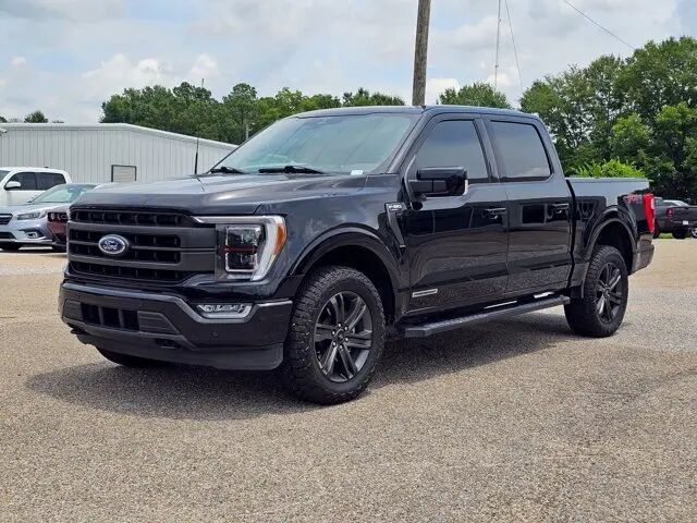 2023 Ford F-150 Lariat — photo 1 of 12