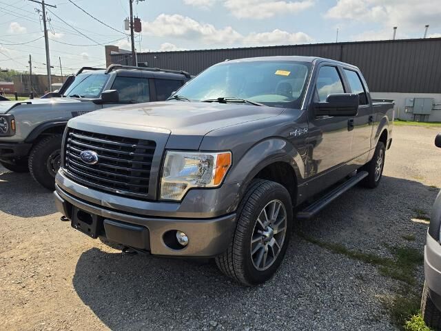 2014 Ford F-150 STX — photo 1 of 37