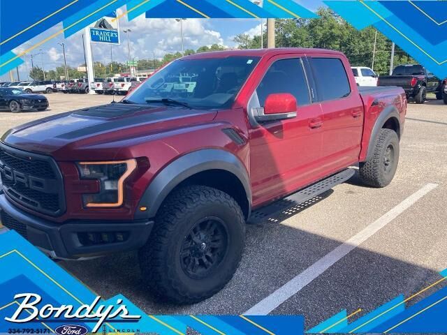 2017 Ford F-150 Raptor — photo 1 of 9