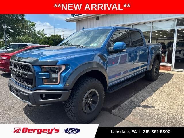 2019 Ford F-150 Raptor — photo 1 of 23