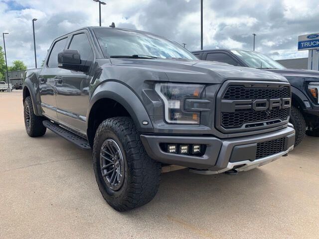 2020 Ford F-150 Raptor — photo 1 of 13