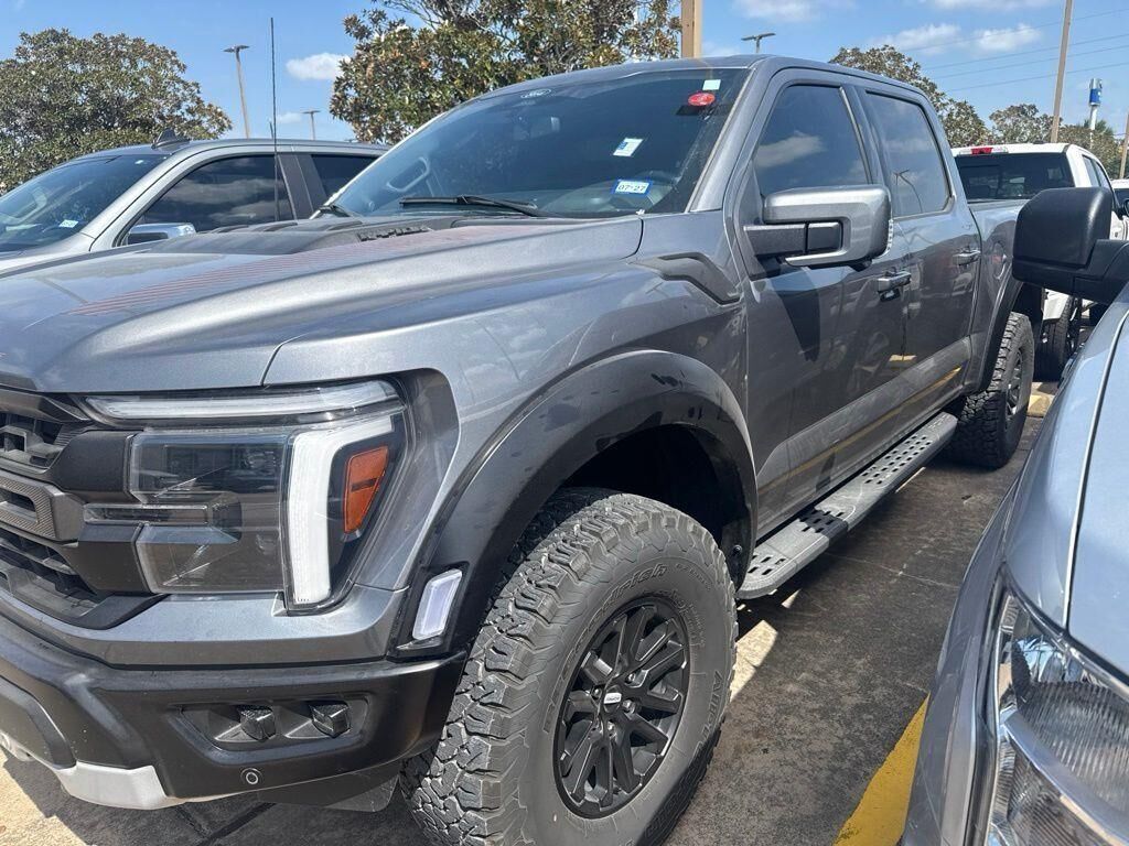 2025 Ford F-150 Raptor — photo 1 of 3
