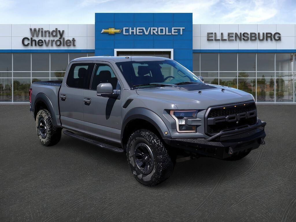 2018 Ford F-150 Raptor — photo 1 of 39