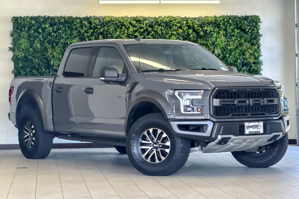 2020 Ford F-150 Raptor — photo 1 of 26