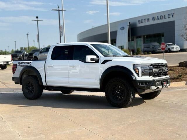 2025 Ford F-150 Raptor — photo 1 of 22