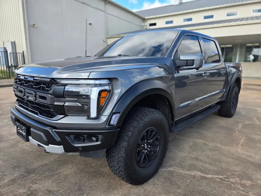 2025 Ford F-150 Raptor — photo 1 of 14