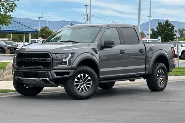 2020 Ford F-150 Raptor — photo 1 of 1