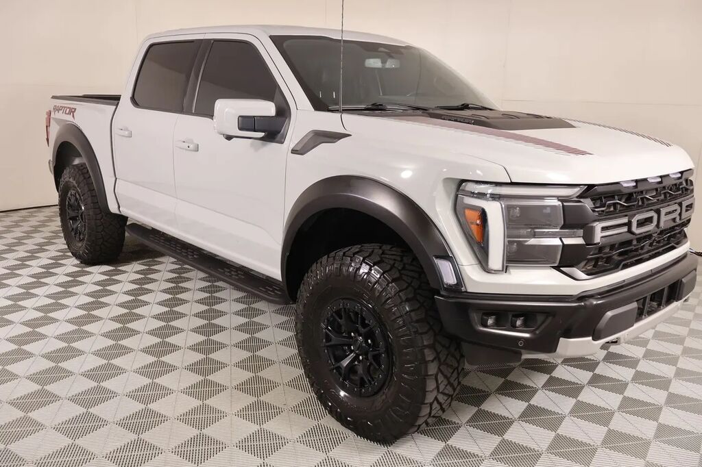 2024 Ford F-150 Raptor — photo 1 of 17