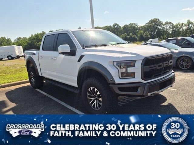 2020 Ford F-150 Raptor — photo 1 of 8