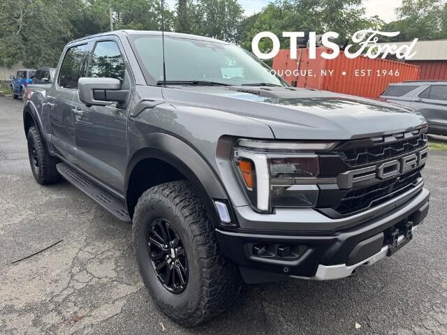 2025 Ford F-150 Raptor — photo 1 of 13