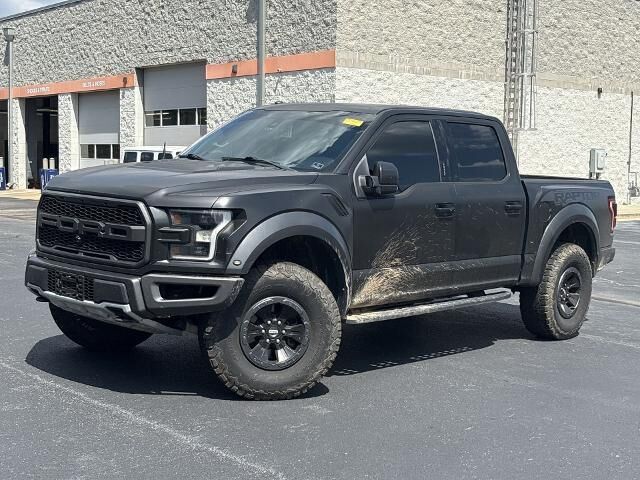 2018 Ford F-150 Raptor — photo 1 of 26