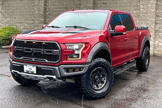 2019 Ford F-150 Raptor — photo 1 of 8