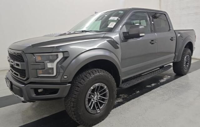 2020 Ford F-150 Raptor — photo 1 of 36