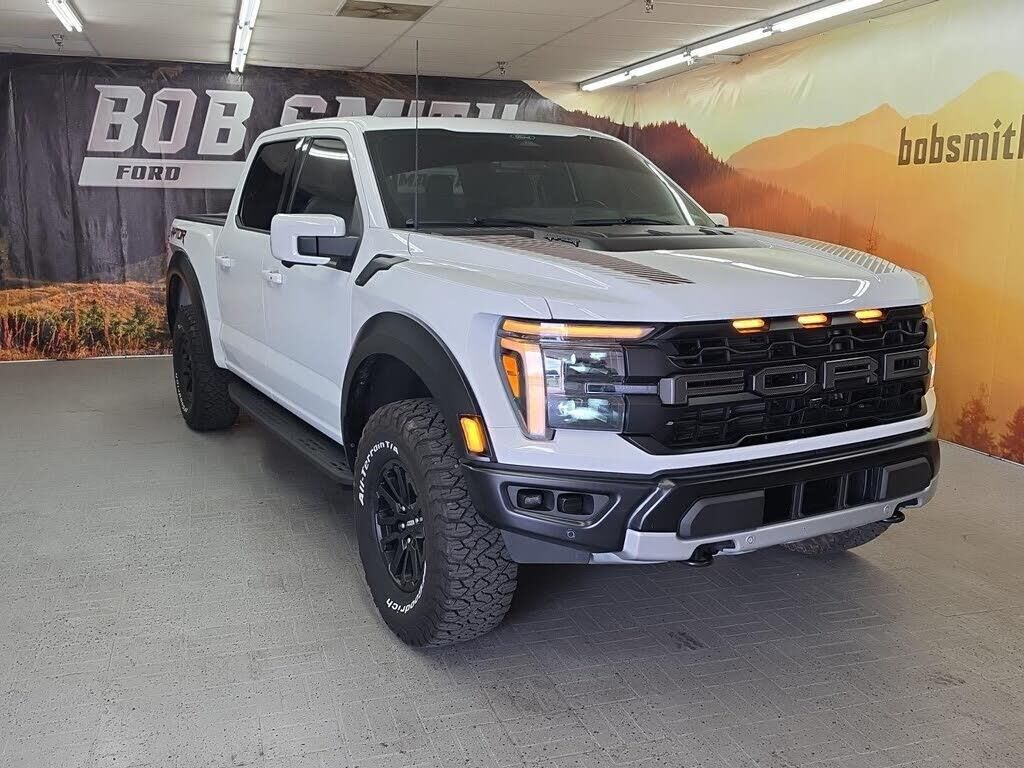 2025 Ford F-150 Raptor — photo 1 of 14