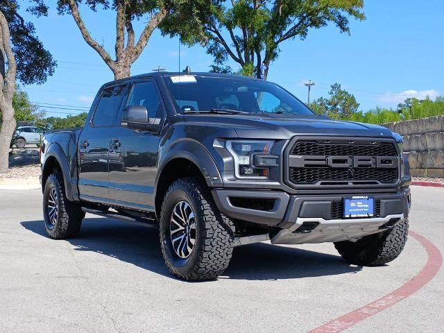2020 Ford F-150 Raptor — photo 1 of 13