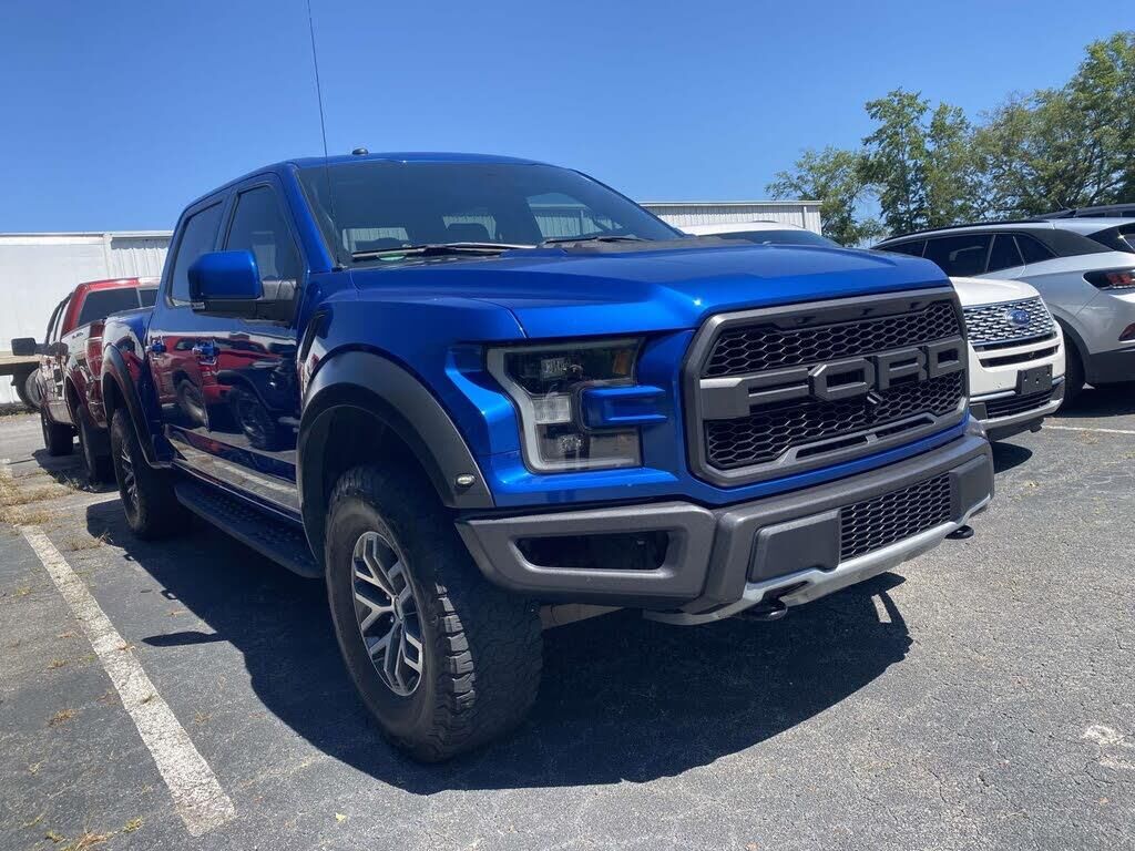 2017 Ford F-150 Raptor — photo 1 of 1