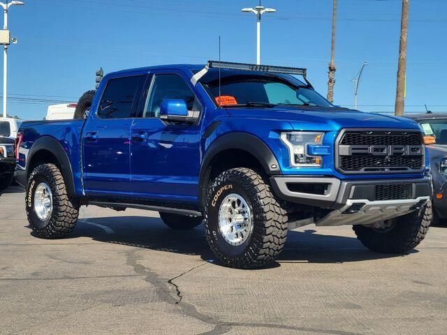 2018 Ford F-150 Raptor — photo 1 of 14