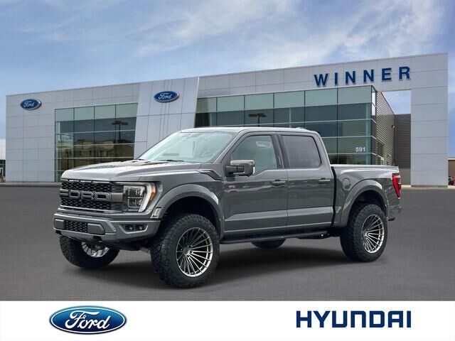 2021 Ford F-150 Raptor — photo 1 of 12