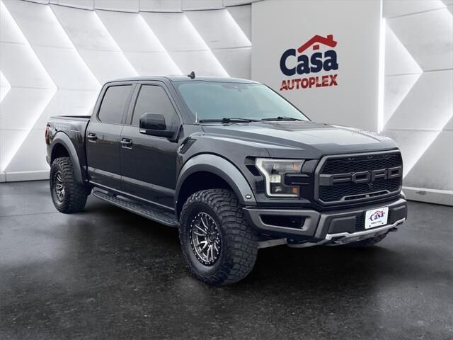 2019 Ford F-150 Raptor — photo 1 of 26