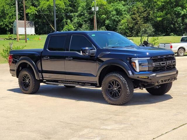 2025 Ford F-150 Raptor — photo 1 of 13