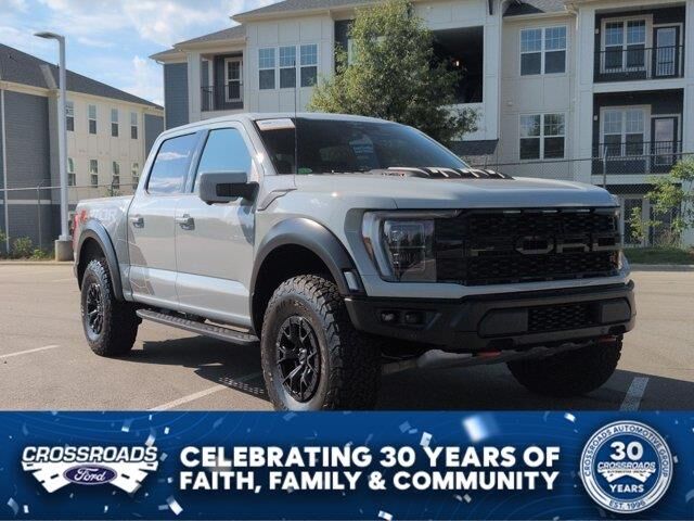 2023 Ford F-150 Raptor — photo 1 of 1