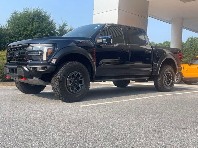 2025 Ford F-150 Raptor — photo 1 of 2