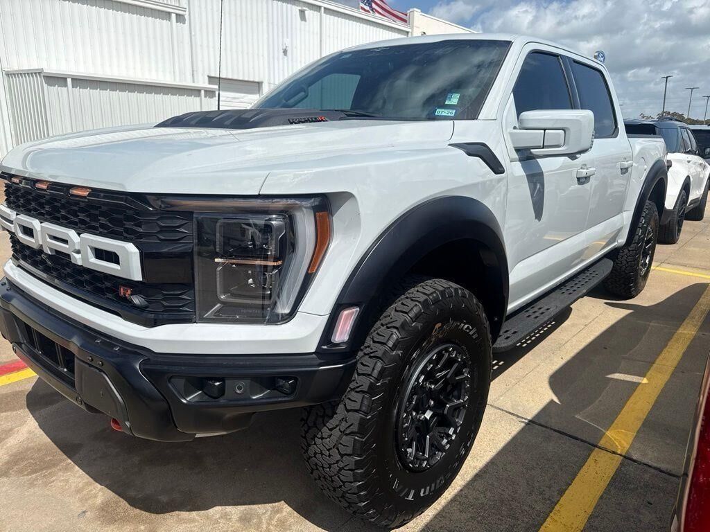 2023 Ford F-150 Raptor — photo 1 of 2