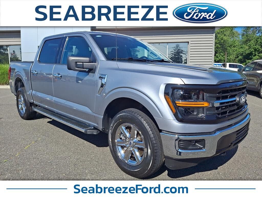 2025 Ford F-150 XLT — photo 1 of 14