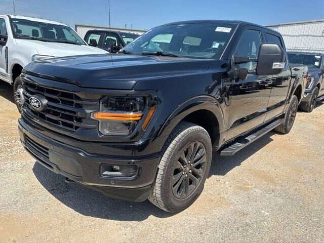 2025 Ford F-150 XLT — photo 1 of 26