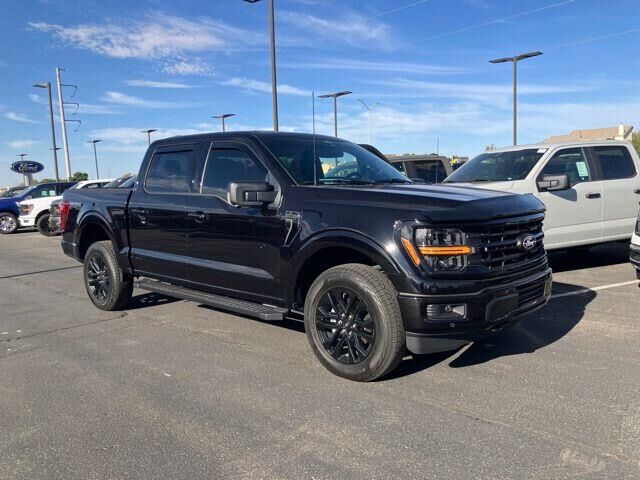 2025 Ford F-150 XLT — photo 1 of 2