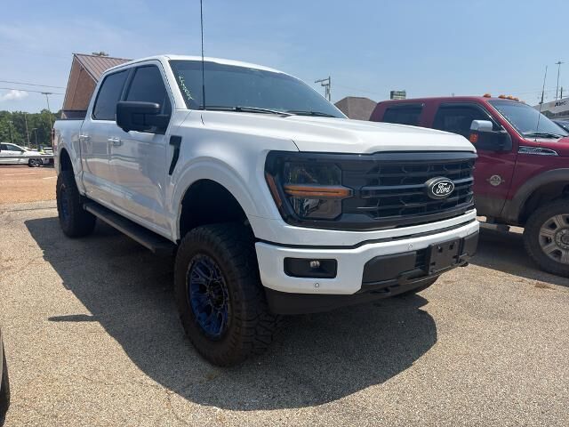 2024 Ford F-150 XLT — photo 1 of 2