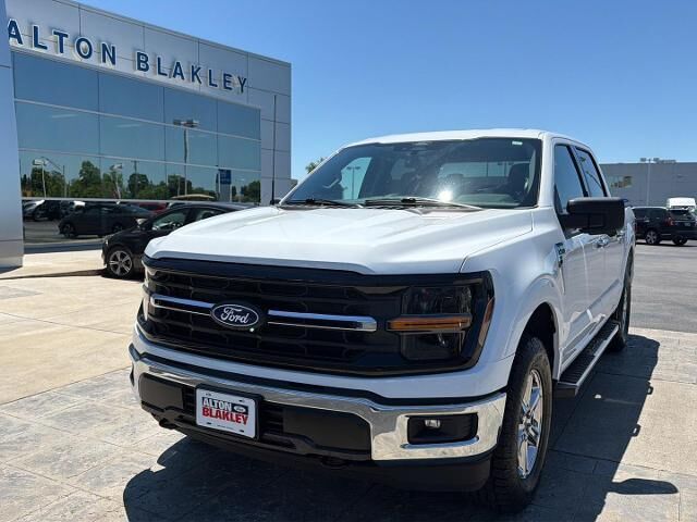 2024 Ford F-150 XLT — photo 1 of 12