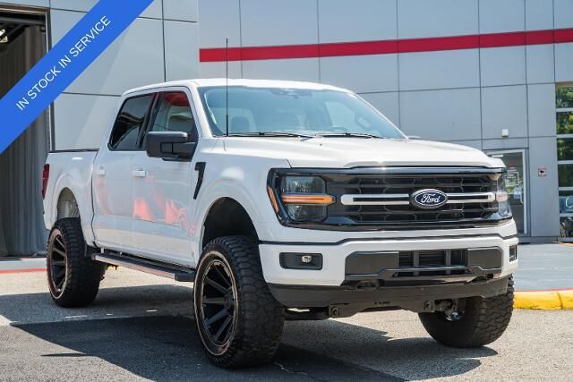 2025 Ford F-150 XLT — photo 1 of 13