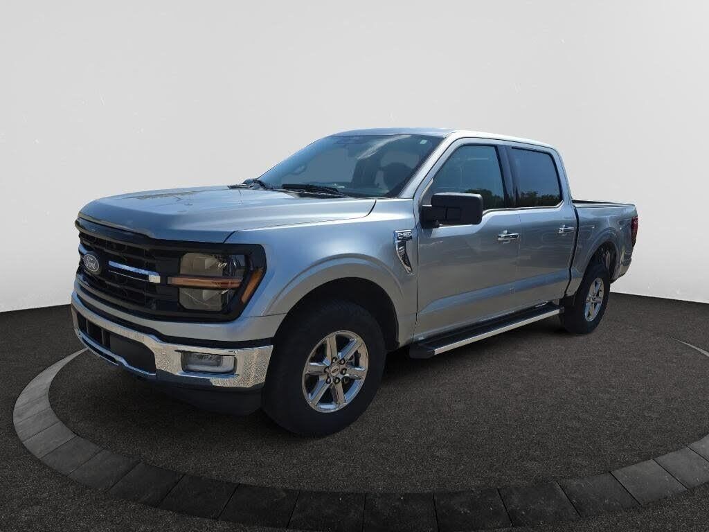2025 Ford F-150 XLT — photo 1 of 2