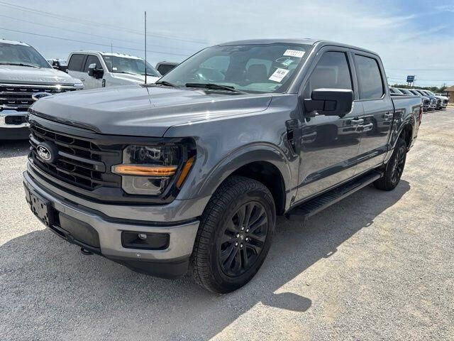 2025 Ford F-150 XLT — photo 1 of 39