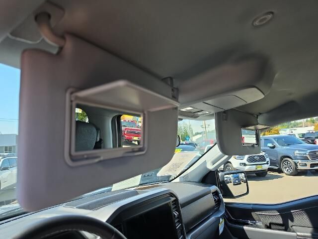 2025 Ford F-150 XLT — photo 1 of 2