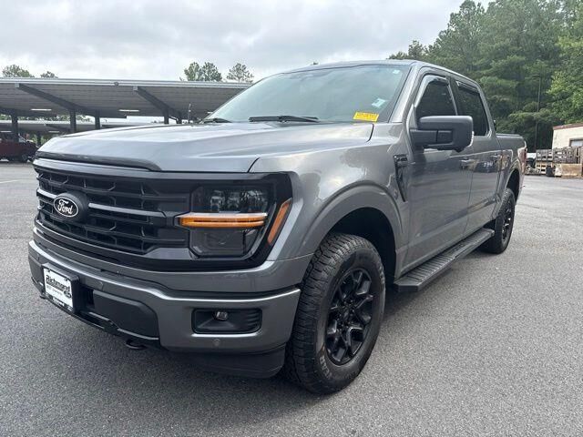 2025 Ford F-150 XLT — photo 1 of 26