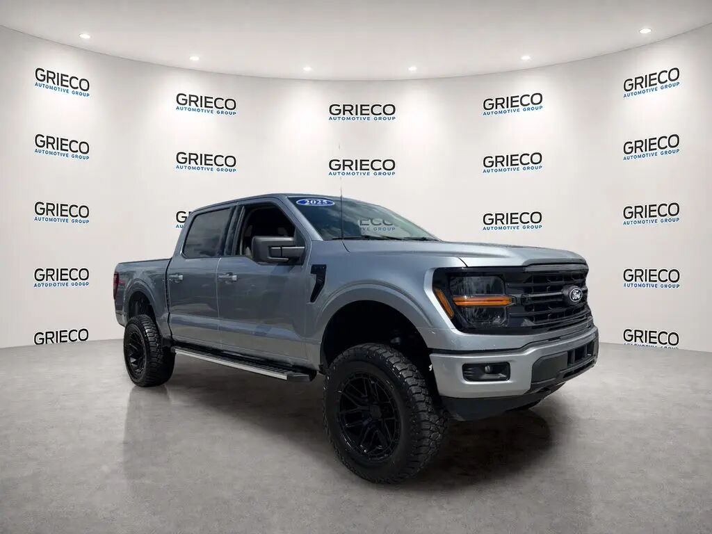 2025 Ford F-150 XLT — photo 1 of 13