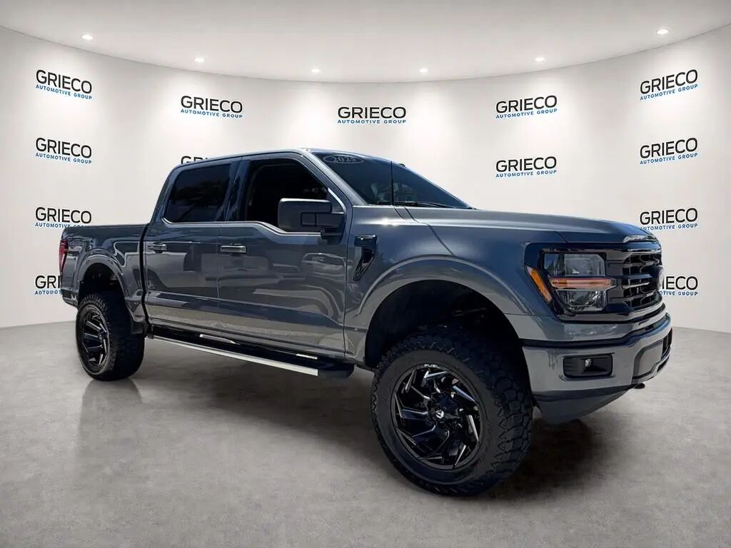 2025 Ford F-150 XLT — photo 1 of 13