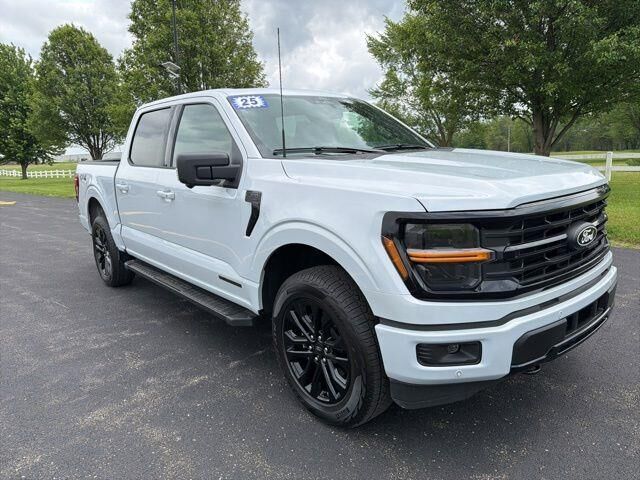 2025 Ford F-150 XLT — photo 1 of 25