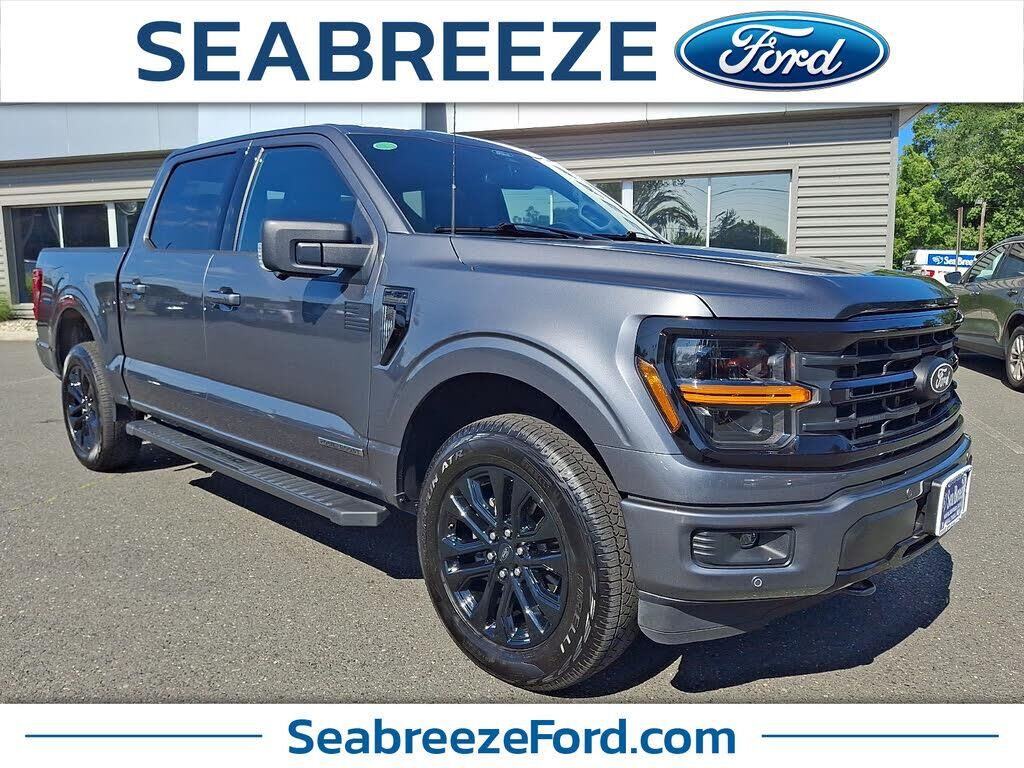 2025 Ford F-150 XLT — photo 1 of 14