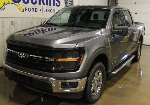 2024 Ford F-150 XLT — photo 1 of 14