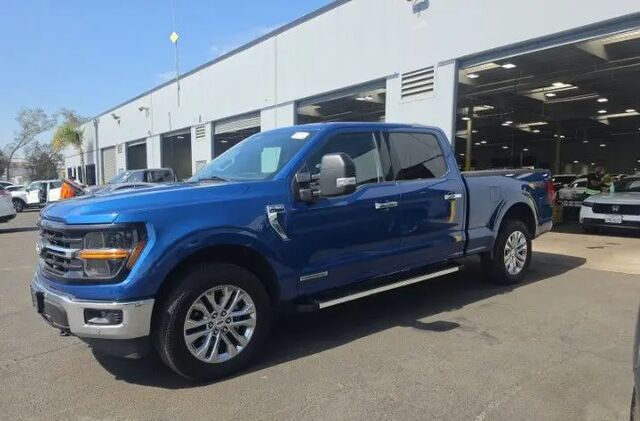 2025 Ford F-150 XLT — photo 1 of 65