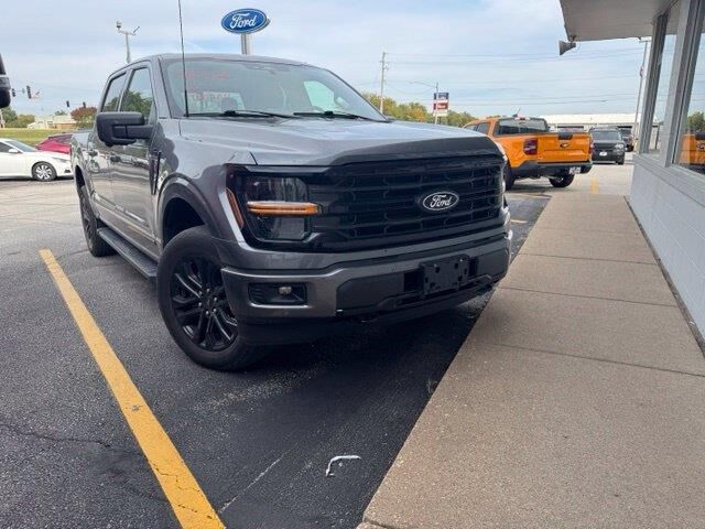 2024 Ford F-150 XLT — photo 1 of 2