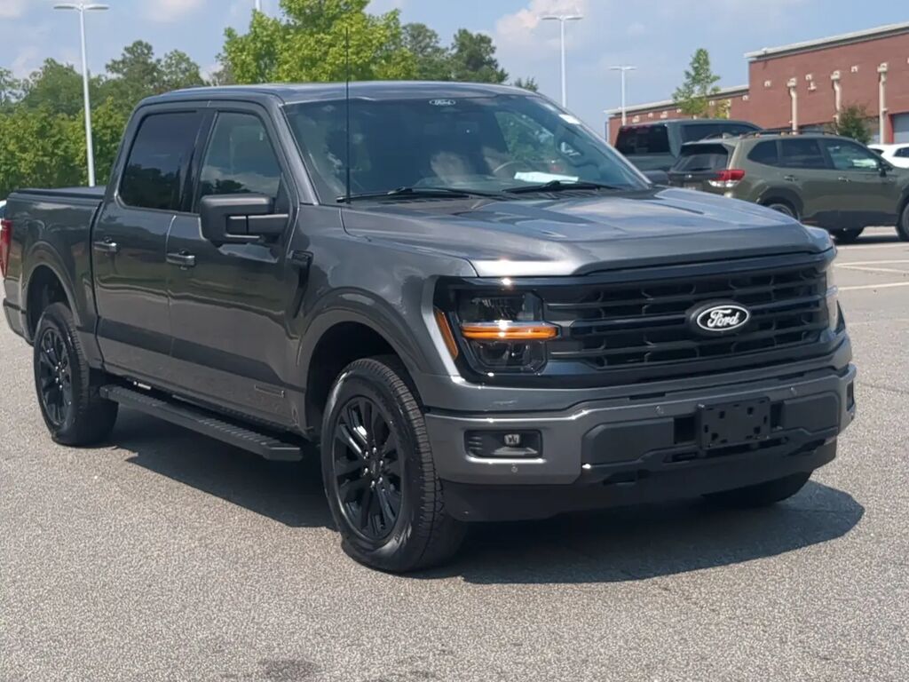 2025 Ford F-150 XLT — photo 1 of 14